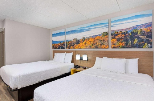 Days Inn by Wyndham Knoxville North image 15