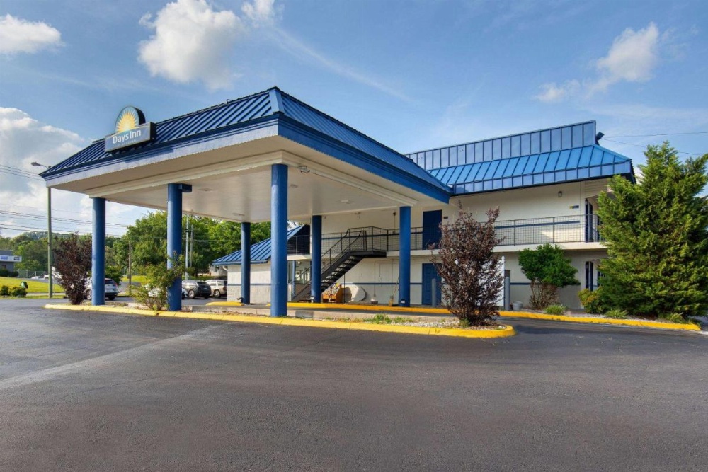 Days Inn by Wyndham Knoxville North Image 28