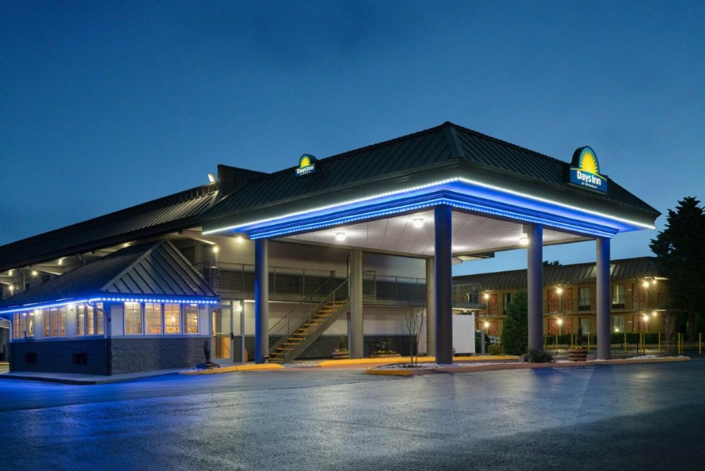 Days Inn by Wyndham Knoxville North Image 29