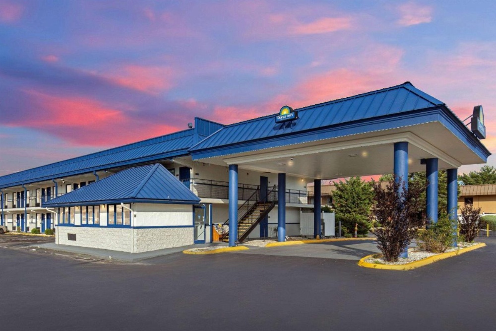 Days Inn by Wyndham Knoxville North Image 31